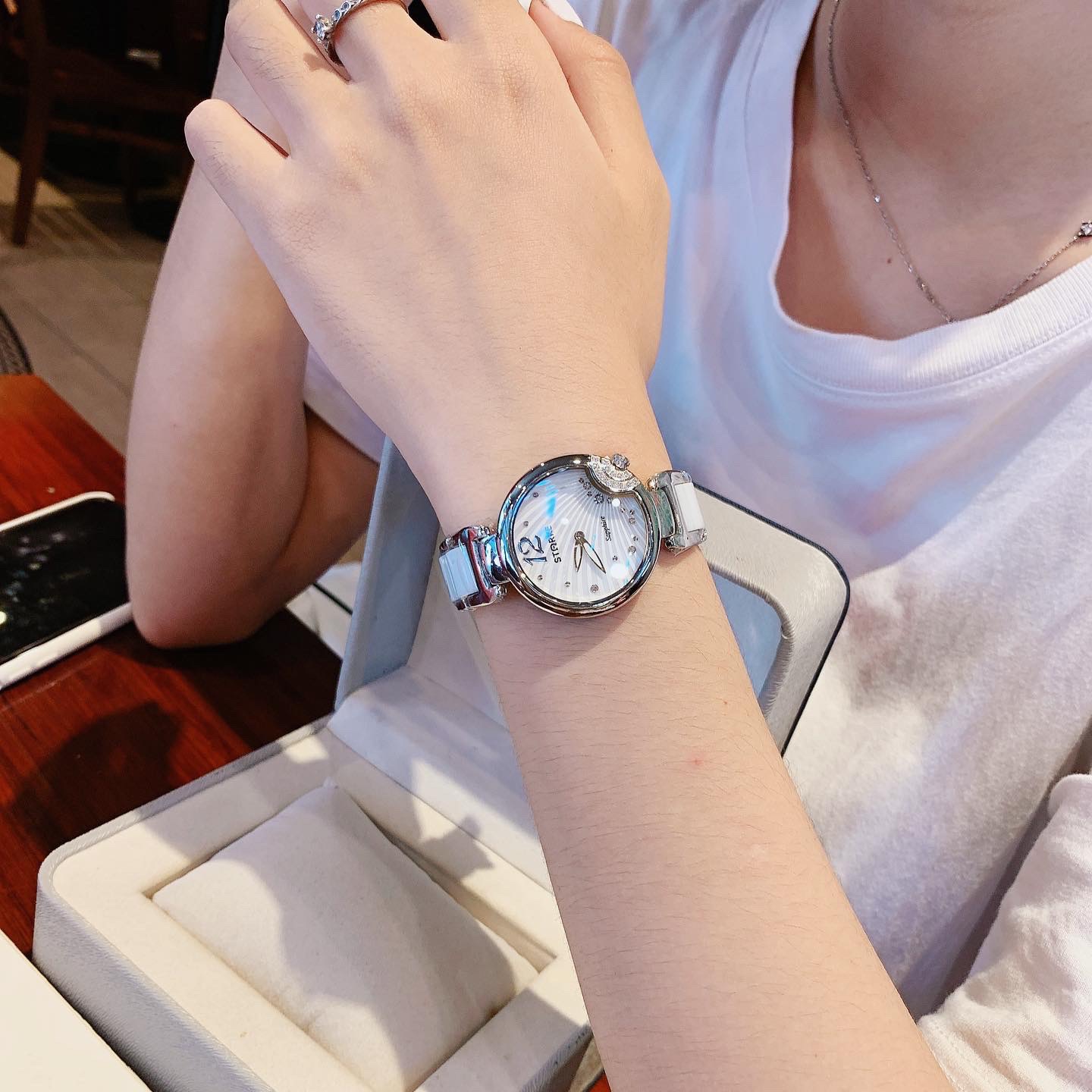 Đồng hồ nữ Starke mẫu mới hàng độc