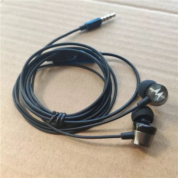 [HCM]Tai nghe motorola theo máy P50 chính hãng