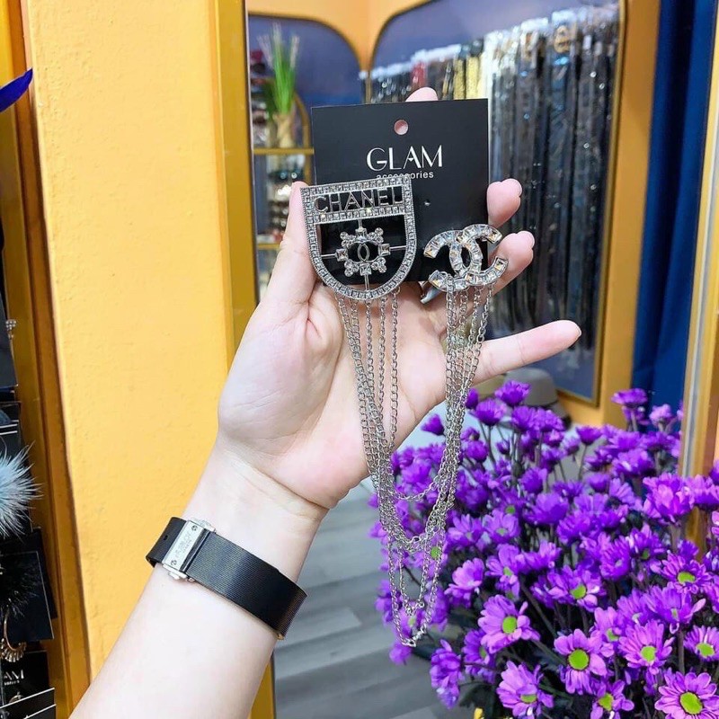 Cài áo nhiều dây xích