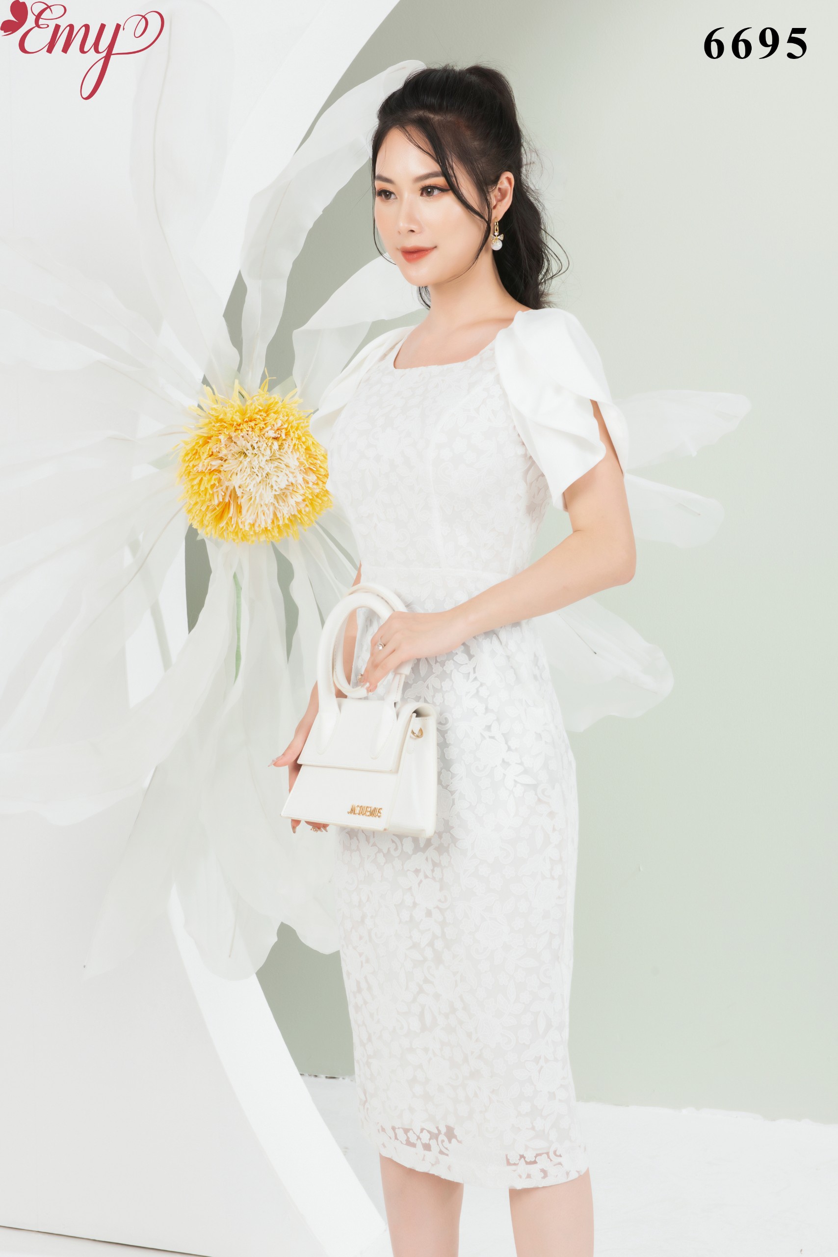 Đầm body midi trắng em6695