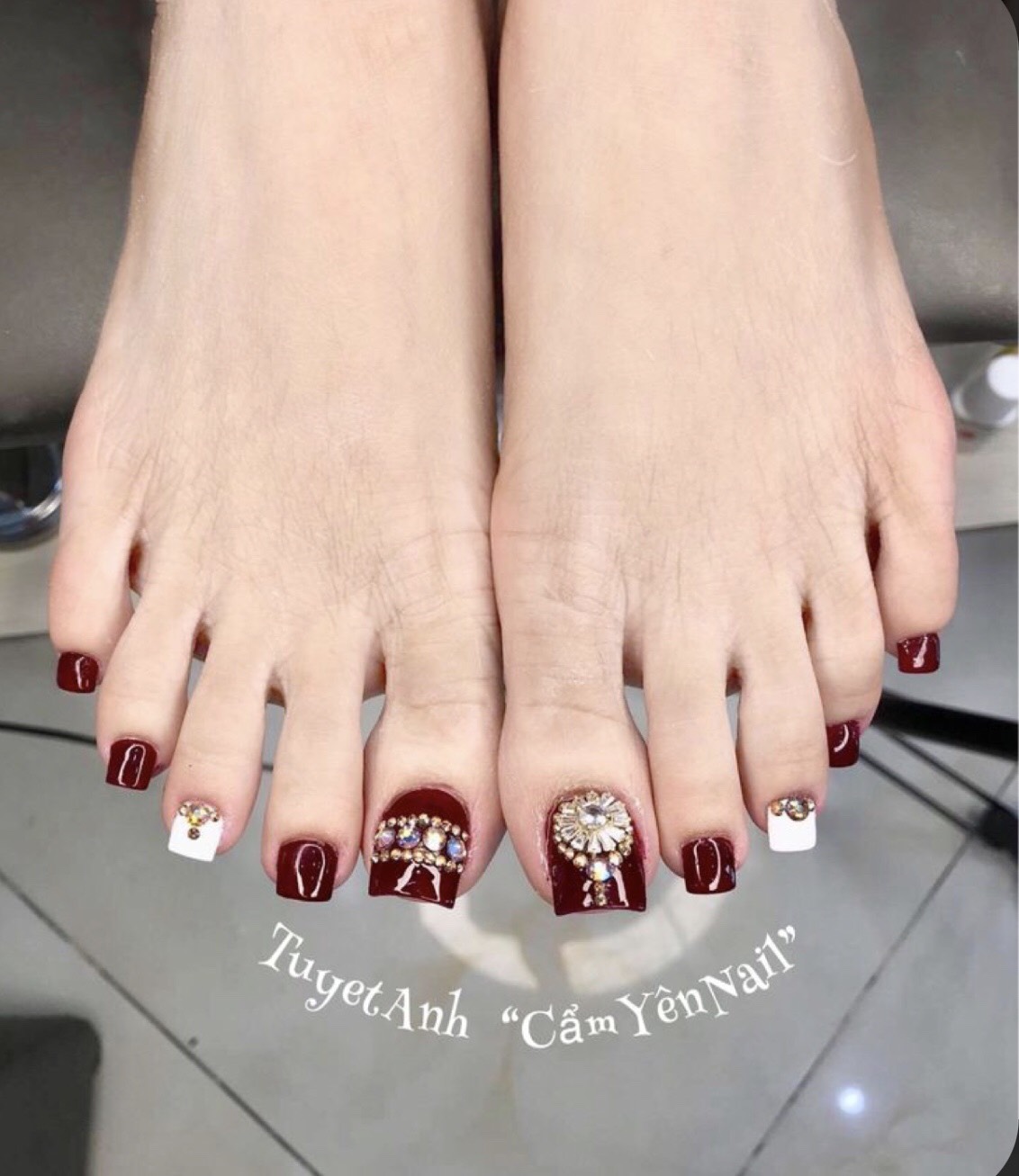 Nail box Móng chân up thiết kế theo form mẫu đỏ đính đá tặng kèm dũakeo  mini  Shopee Việt Nam