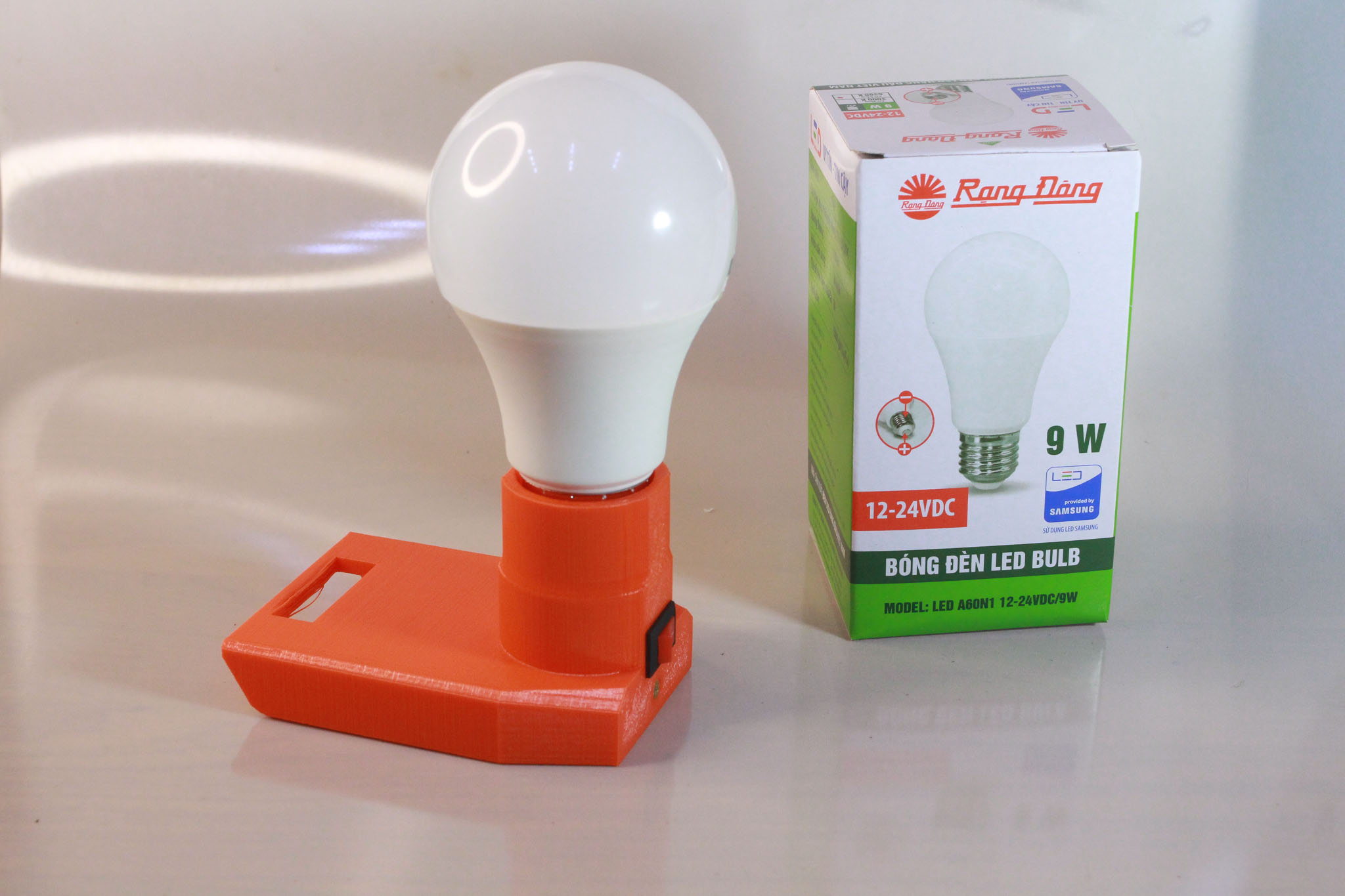 Đế đèn led pin Ingco Total 20v - Ngàm Đế đèn led Thắp Sáng Cho pin Ingco Total 20v