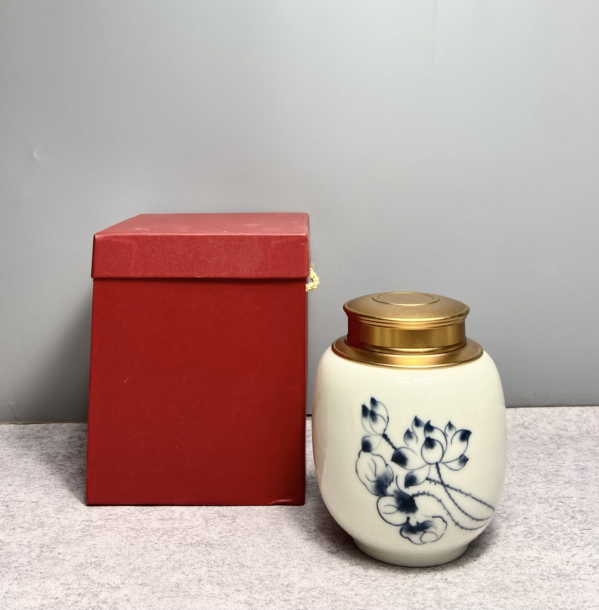 Lọ đựng trà bằng sứ bát tràng, bình đựng trà khô, hộp đựng trà bằng sứ, lọ đựng chè khô