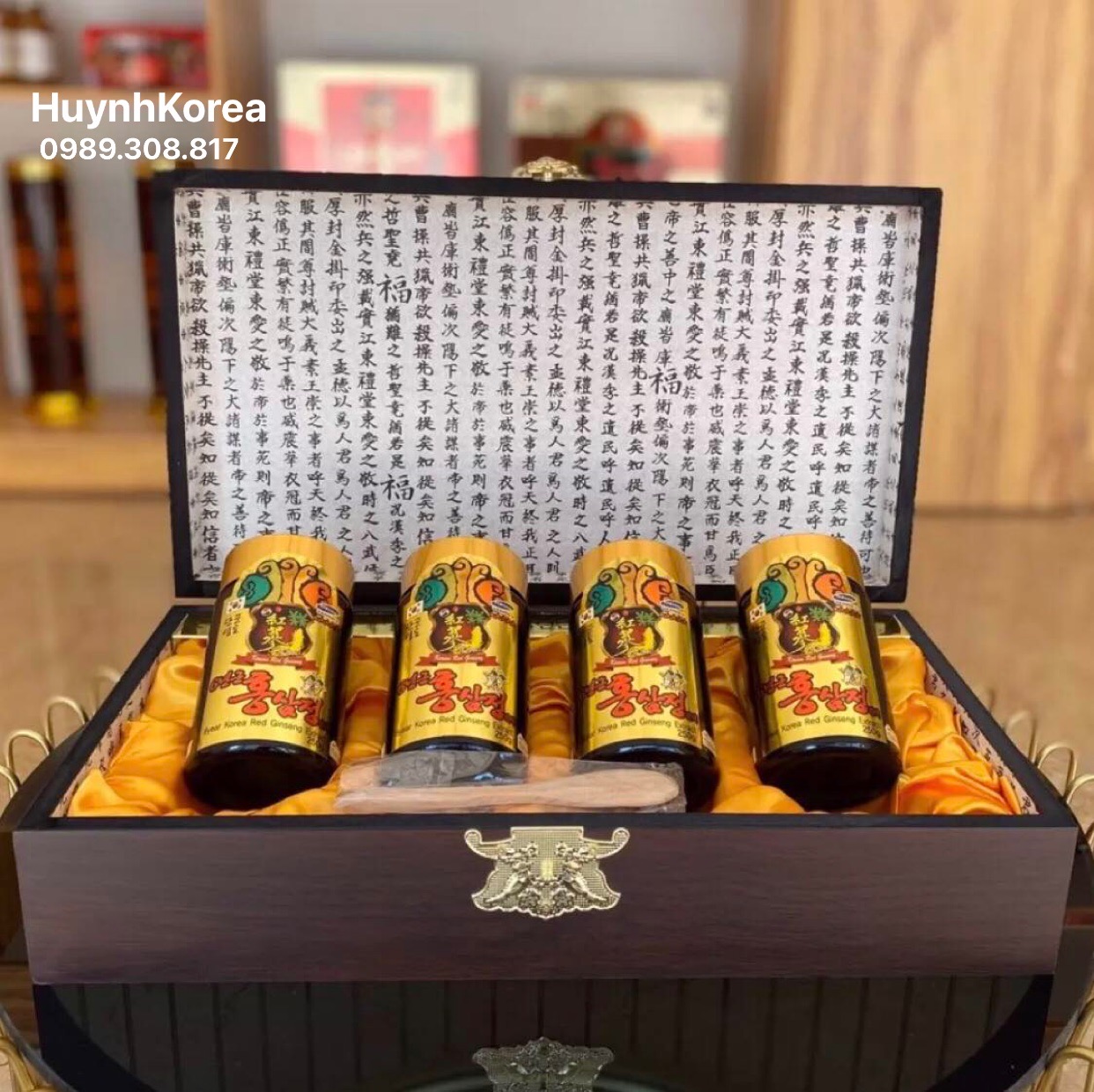 Cao hồng sâm 6 năm tuổi - Hộp gỗ sịn 4 lọ x 250g giàu tinh chất Nhân Sâm Hàn Quốc