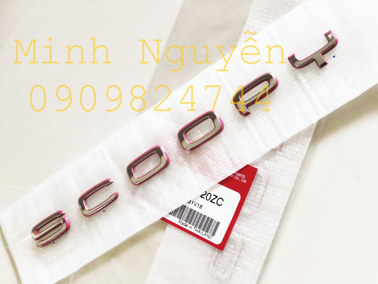 Tem chữ Scoopy viền hống chính hãng honda