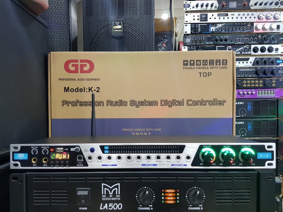 Vang cơ gutin k-2: có reverb, chống hú, âm thanh khỏe, sáng. dàn đèn led tín hiệu. chức năng bluetooth, usb. tặng kèm bộ dây kết nối canon