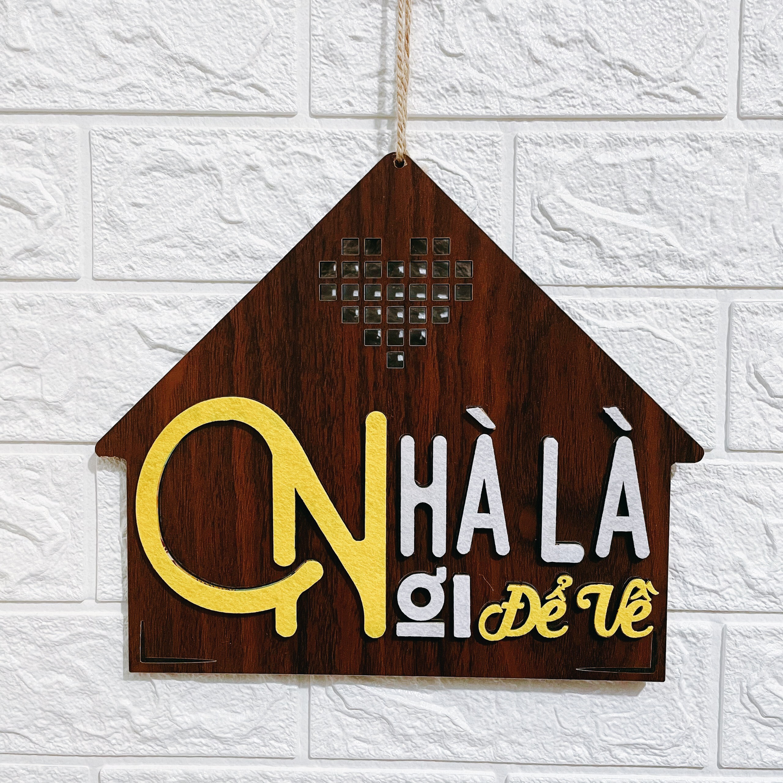 Bảng gỗ trang trí, decor nhà cửa - nhà là nơi để về - ohay