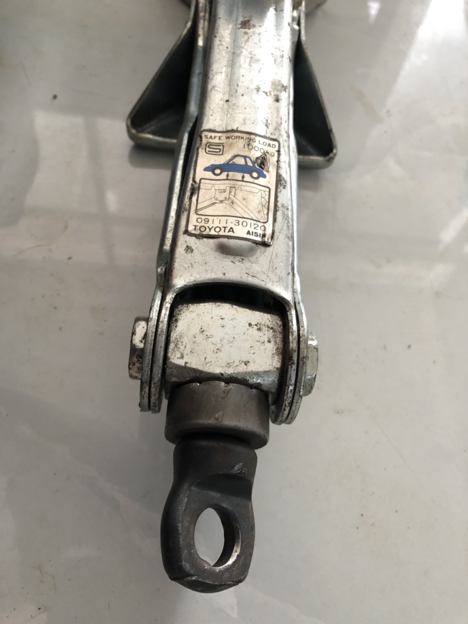 Bộ kích (con đội) ren nâng gầm oto