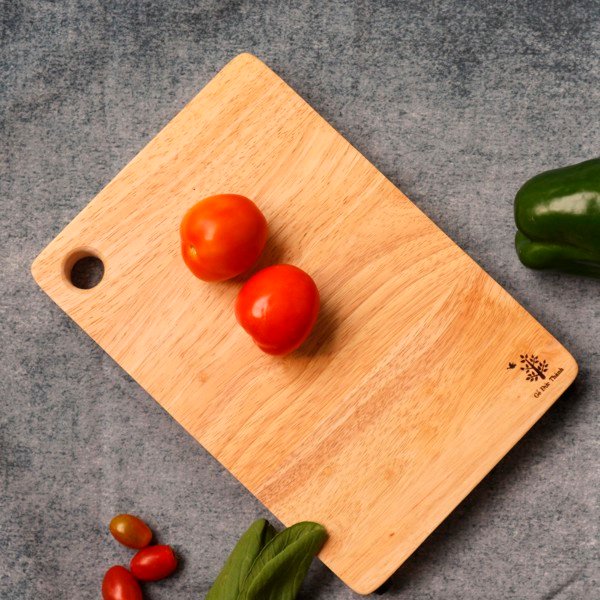 Thớt chữ nhật có lỗ treo, nhỏ, gỗ cao su |Mina Shop Q12, Gỗ Đức Thành, 06471Q12, Thớt dày cao cấp, KT:31x21x3.3cm,
