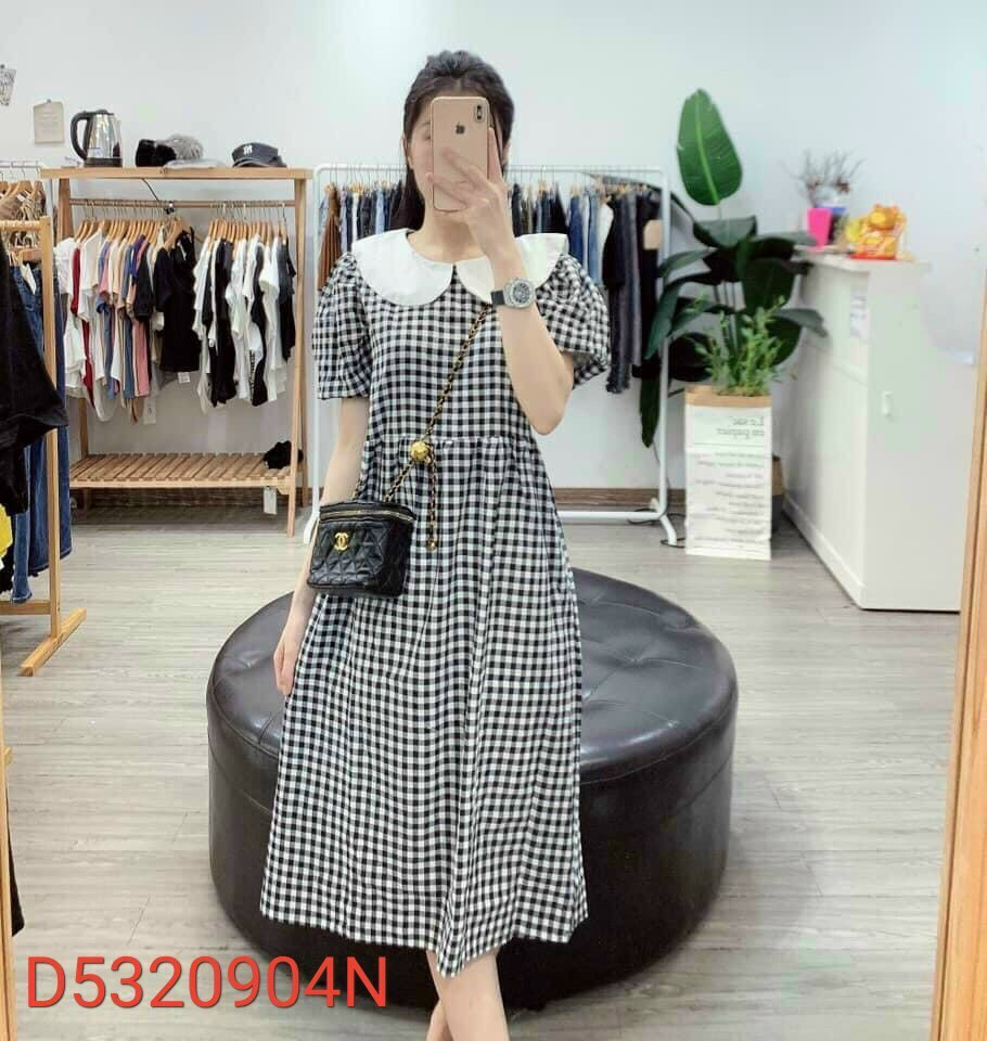 Đầm caro babydoll bẻ cổ tay bồng xinh xắn