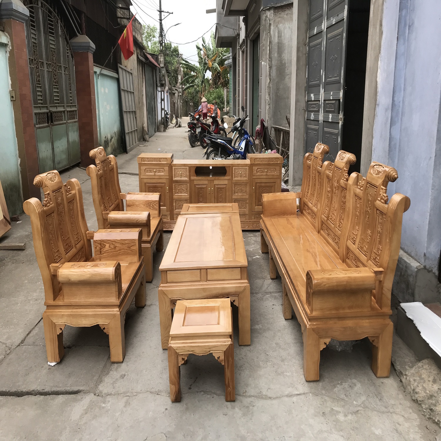 Bộ bàn ghế âu á gỗ sồi nga