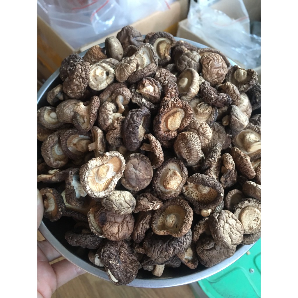 Nấm hương khô loại đặc biệt: Thơm ngon - Dày - Giòn ngọt  (gói 300g hút chân không)