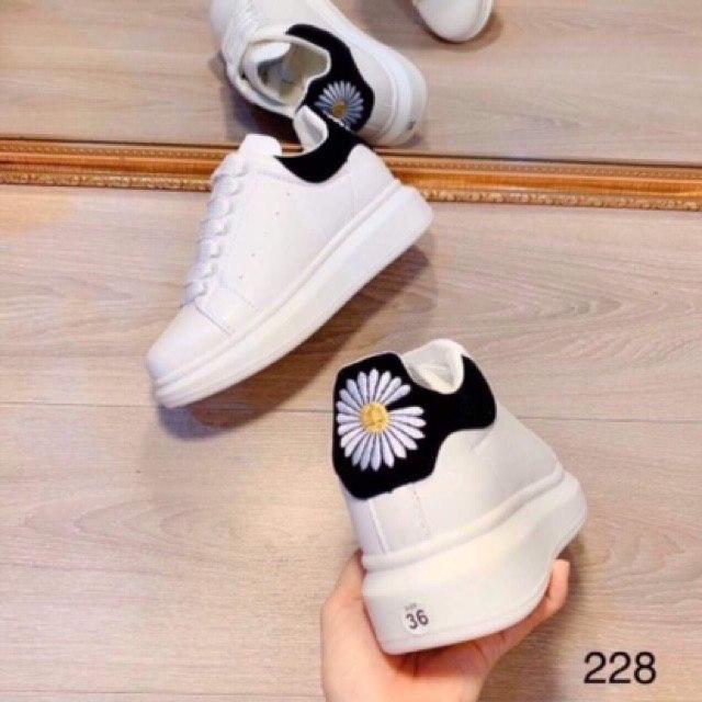 [ CHUYÊN SỈ ] Giày Sneaker Thể Thao HOA CÚC Nam Nữ Đẹp 2020 Full Size 35 Đến 43 – NP SHOP | Hàng Chất Lượng Loại 1 - Đế Mềm Chống Trượt - Thoáng Khí - Dễ Phối Đồ
