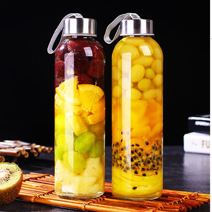 Combo 2 bình đựng nước thủy tinh 500ml - nắp vặn thiết có dây xách - bình đựng nước ép nước sâm bình nước trong suốt thủy tinh