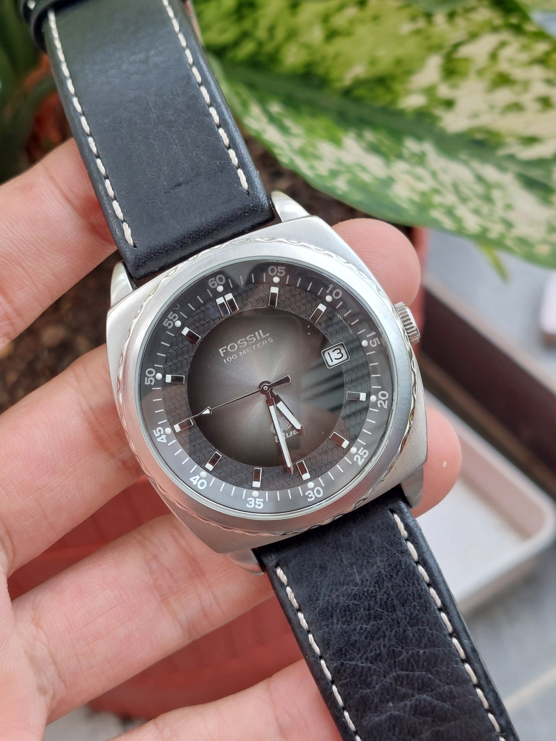 Đồng hồ nam Fossil mặt xám khói hàng Thụy Sĩ chạy pin