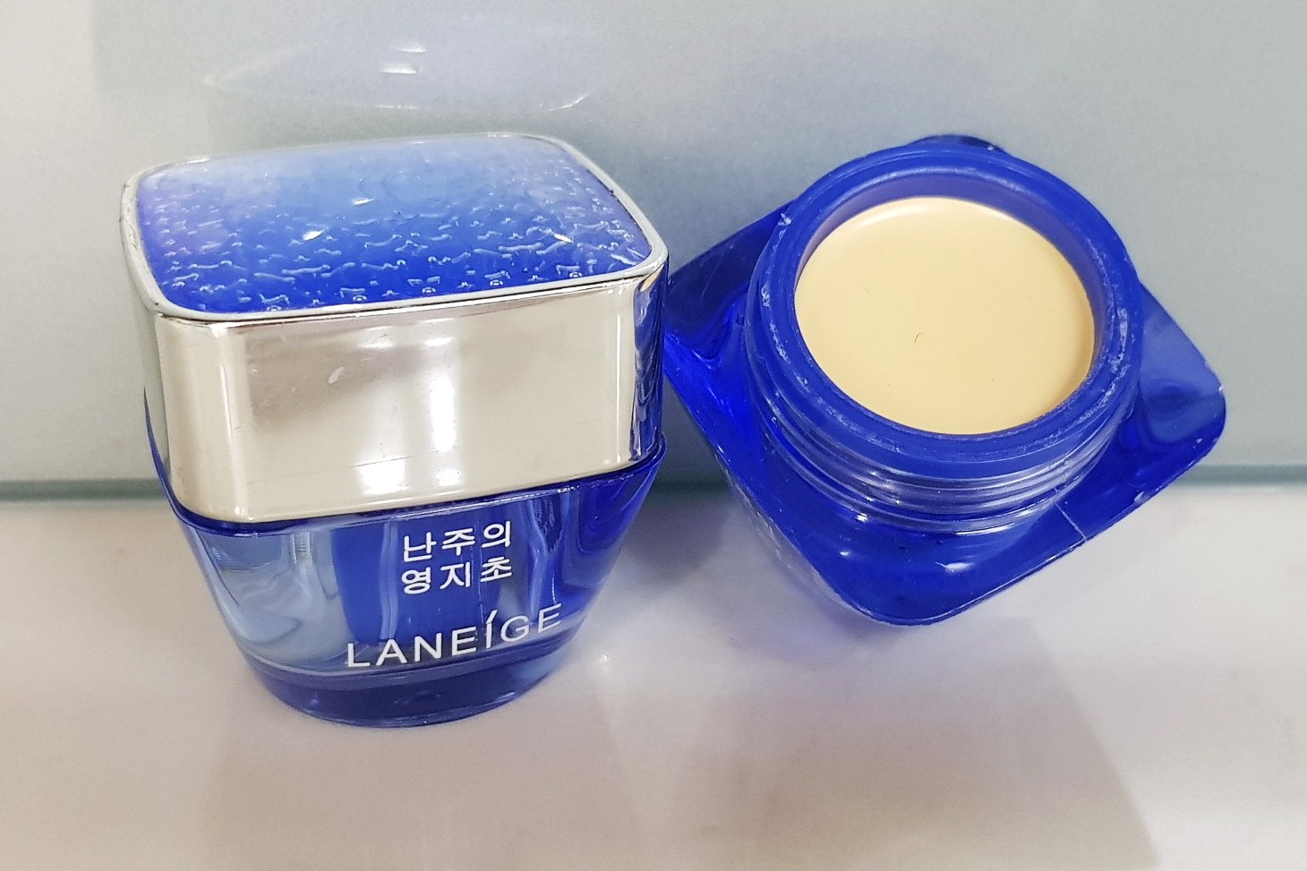 Kem chống nắng Laneig, kem dưỡng trắng da Make up kem nền laneig - Mỹ phẩm Laneig, phù hợp với người sử dụng, cam kết sản phẩm giống y như hình ảnh