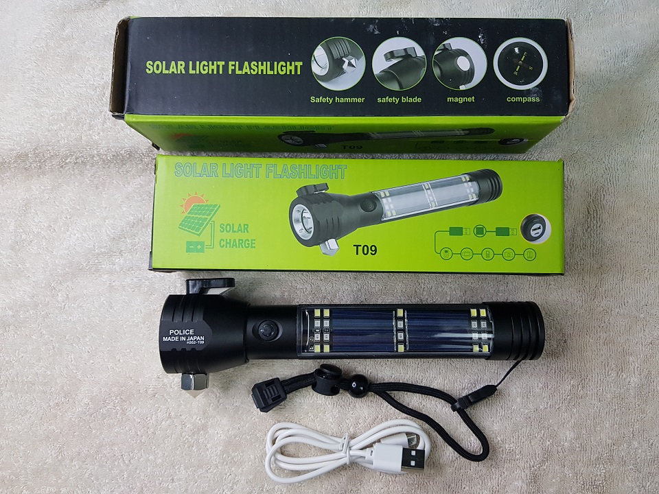 [HCM]Đèn pin sạc đa năng T09 xịn - kiêm sạc dự phòng - đèn pin cứu hộ thoát hiểm trên xe hơi ô tô