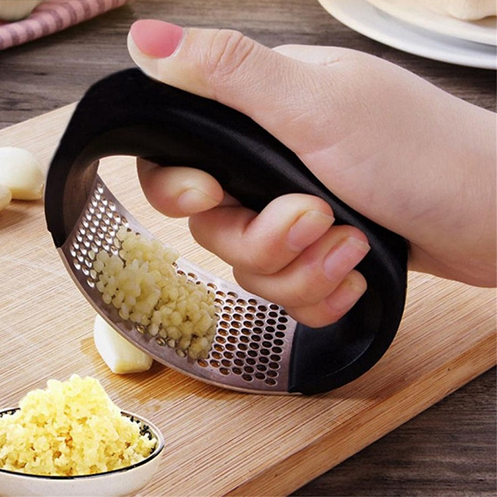 Dụng cụ xay nghiền dập nát hành tỏi cán đen, chất liệu inox cao cấp Garlic Press tiện dụng, dễ vệ sinh [FULL BOX]