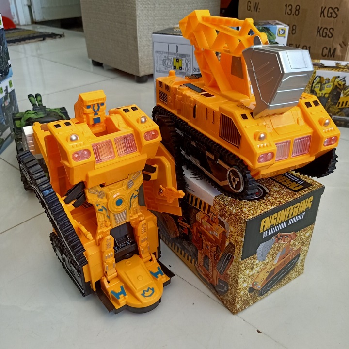 {Đồ chơi mẫu mới}Xe Biến Hình  Đồ Chơi Robot Biến Hình