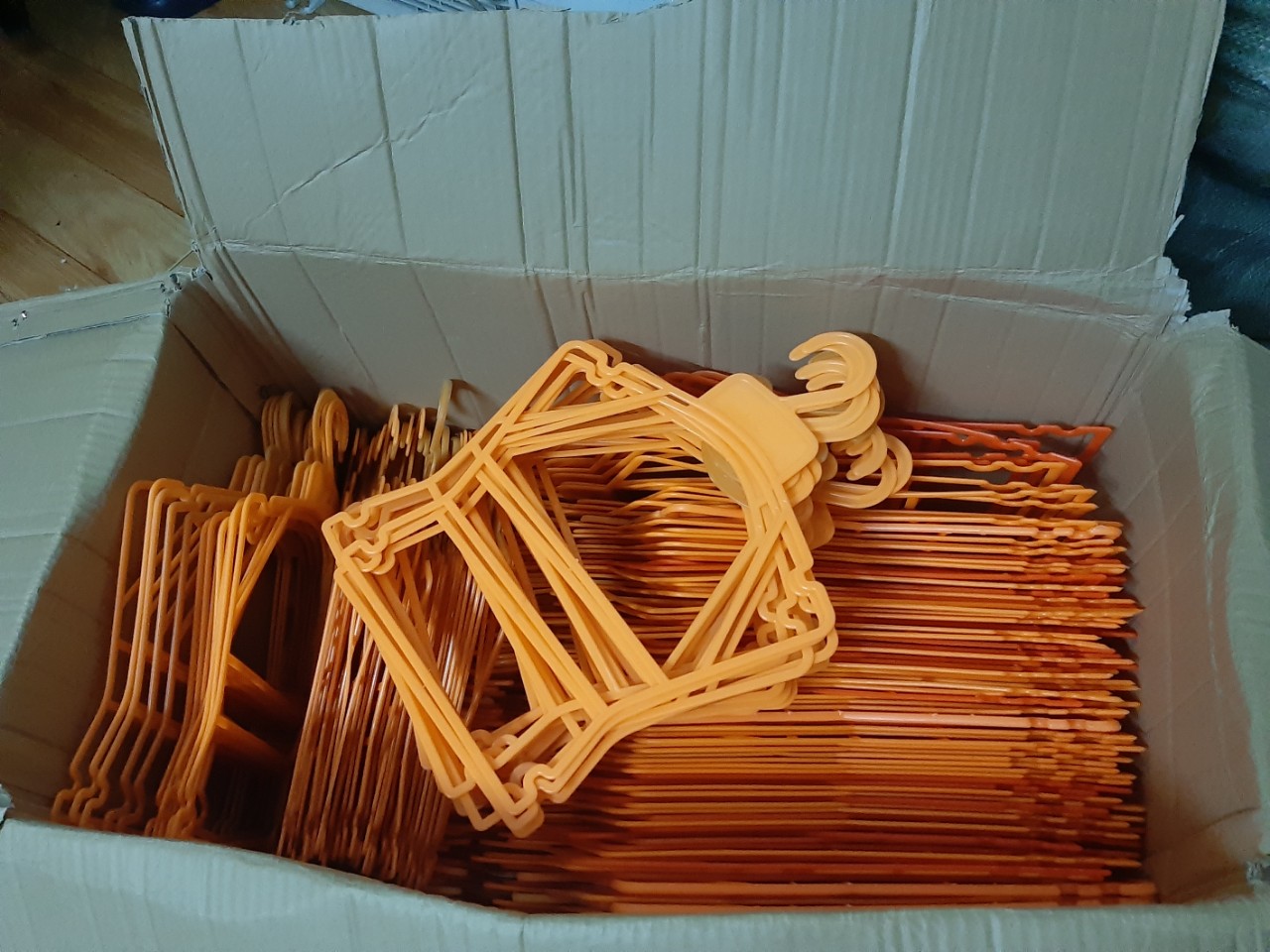 Móc nhựa 10 chiếc bộ bé trẻ em 1-3 tuổi nhựa dẻo