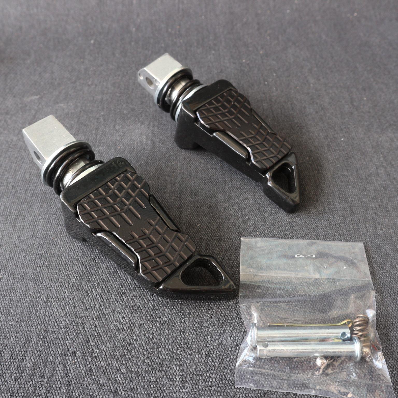 GÁC CHÂN SAU CHO XE VARIO,CLICK NHÔM CNC (ÀU ĐEN)