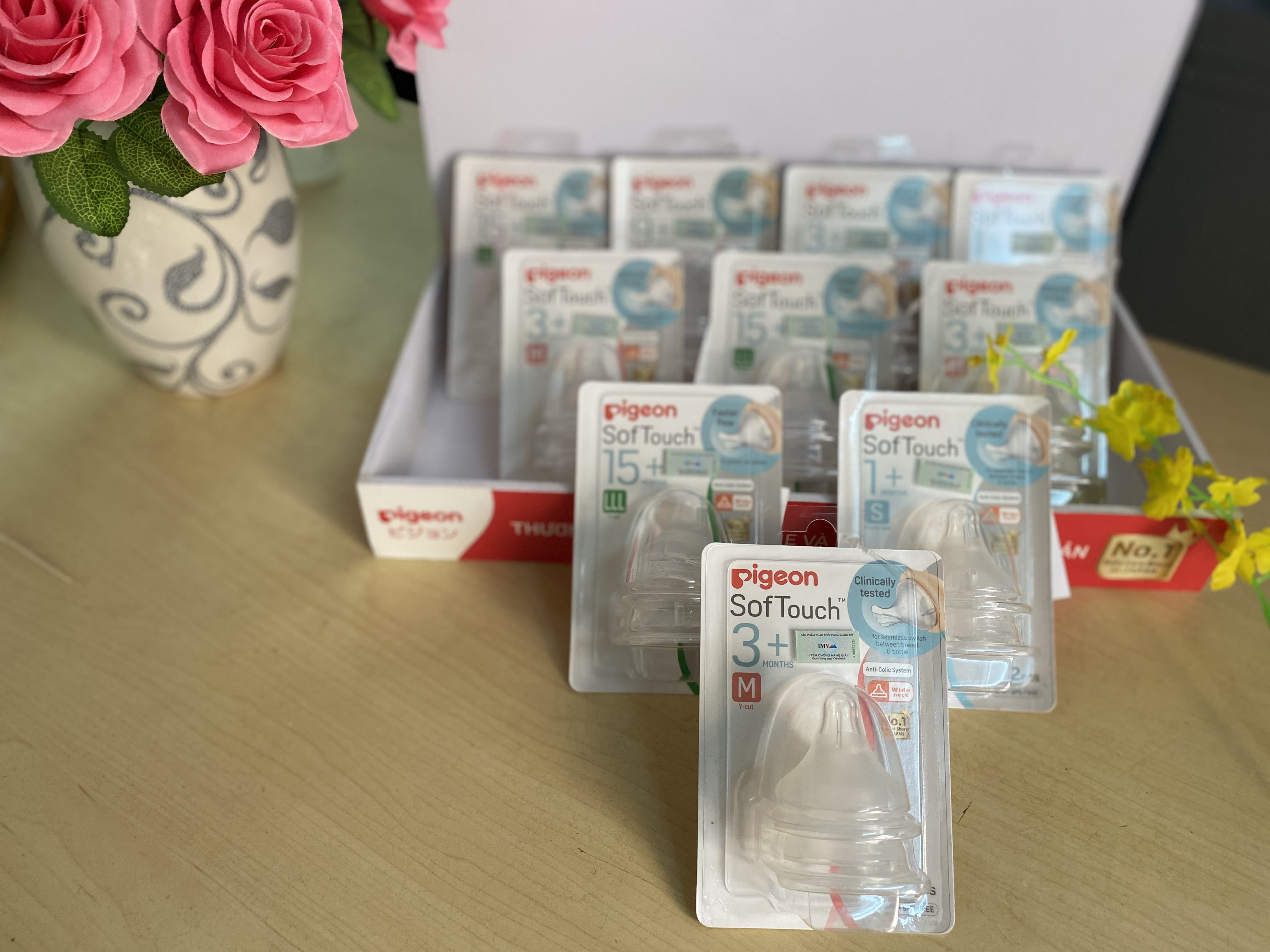 Núm ty pigeon silicone siêu mềm PLus 2c/ Vỉ, Size S, M, L, LL, LLL , dành cho bình cổ rộng.