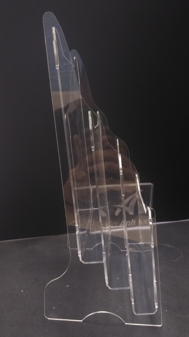 Kệ 3 tầng mica trong để tờ rơi catalog giấy tờ dạng lắp ghép, khổ giấy A5