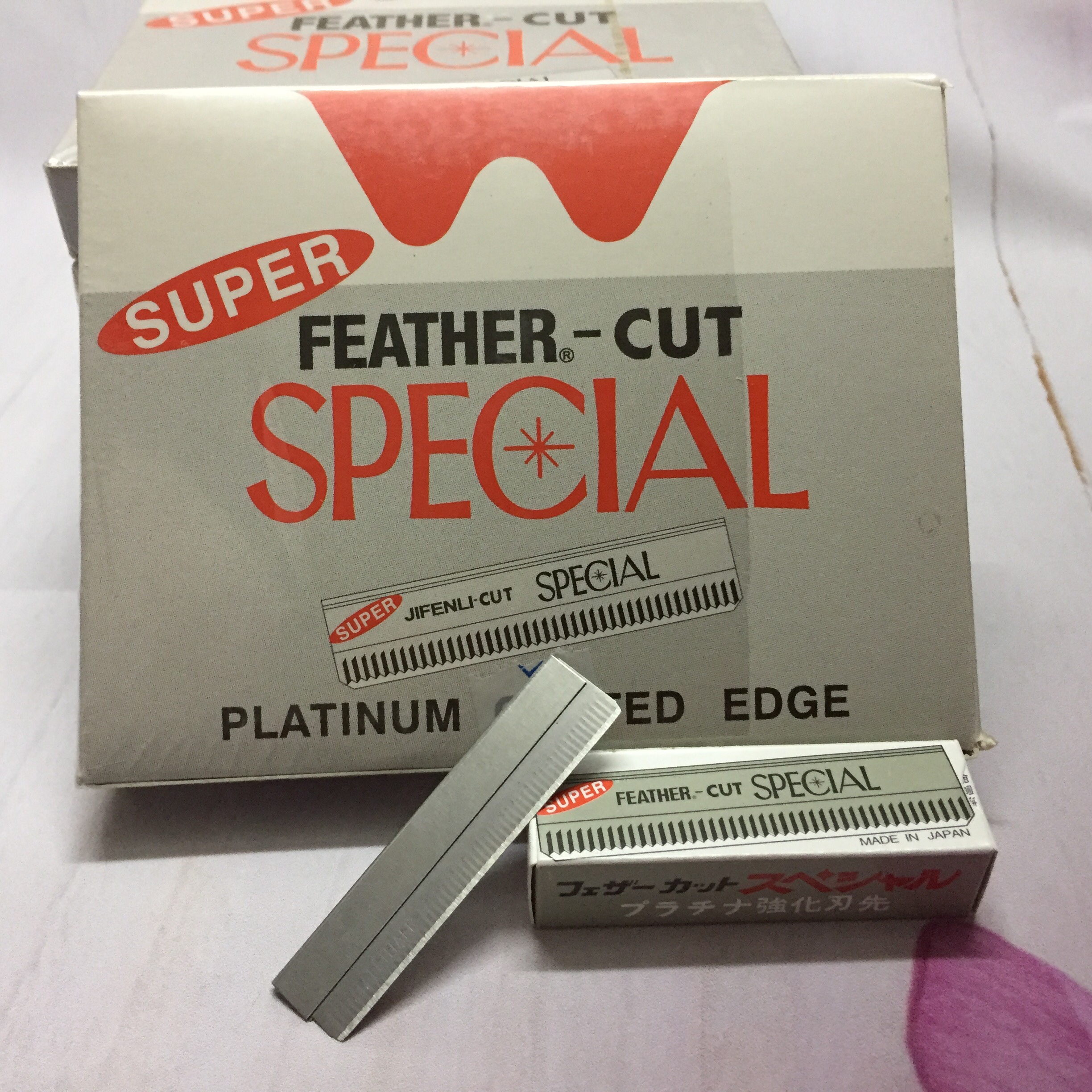 100 CHIẾC DAO CẠO LÔNG MÀY TRONG MAKE UP, PHUN XĂM