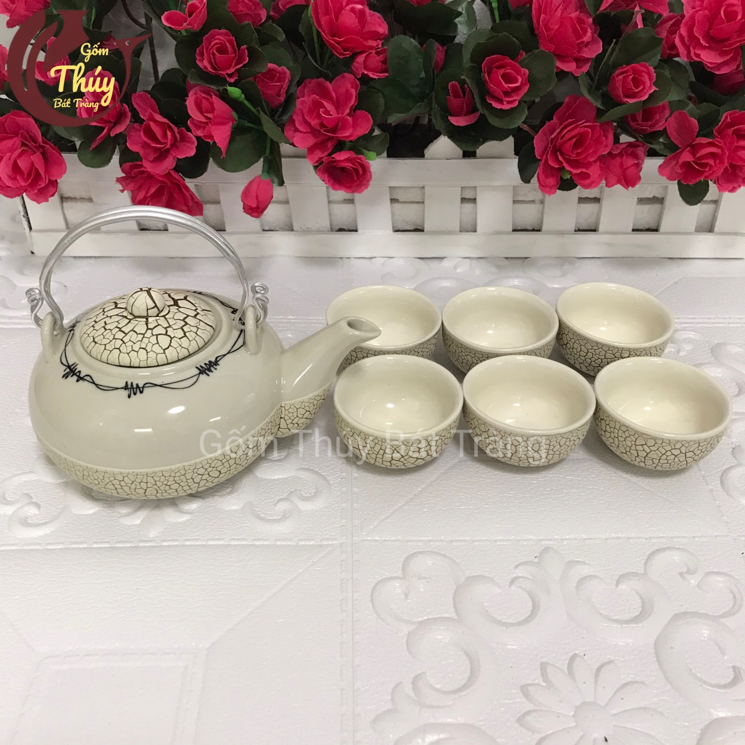 Bộ ấm chén trà men rạn Bát Tràng dáng tròn màu trắng 400ml