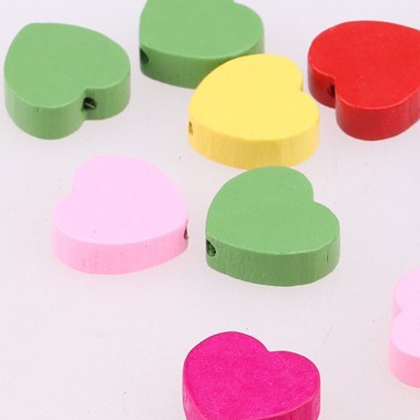 Bịch hạt gỗ trái tim làm đồ handmade trang trí nhiều màu 1.8cm