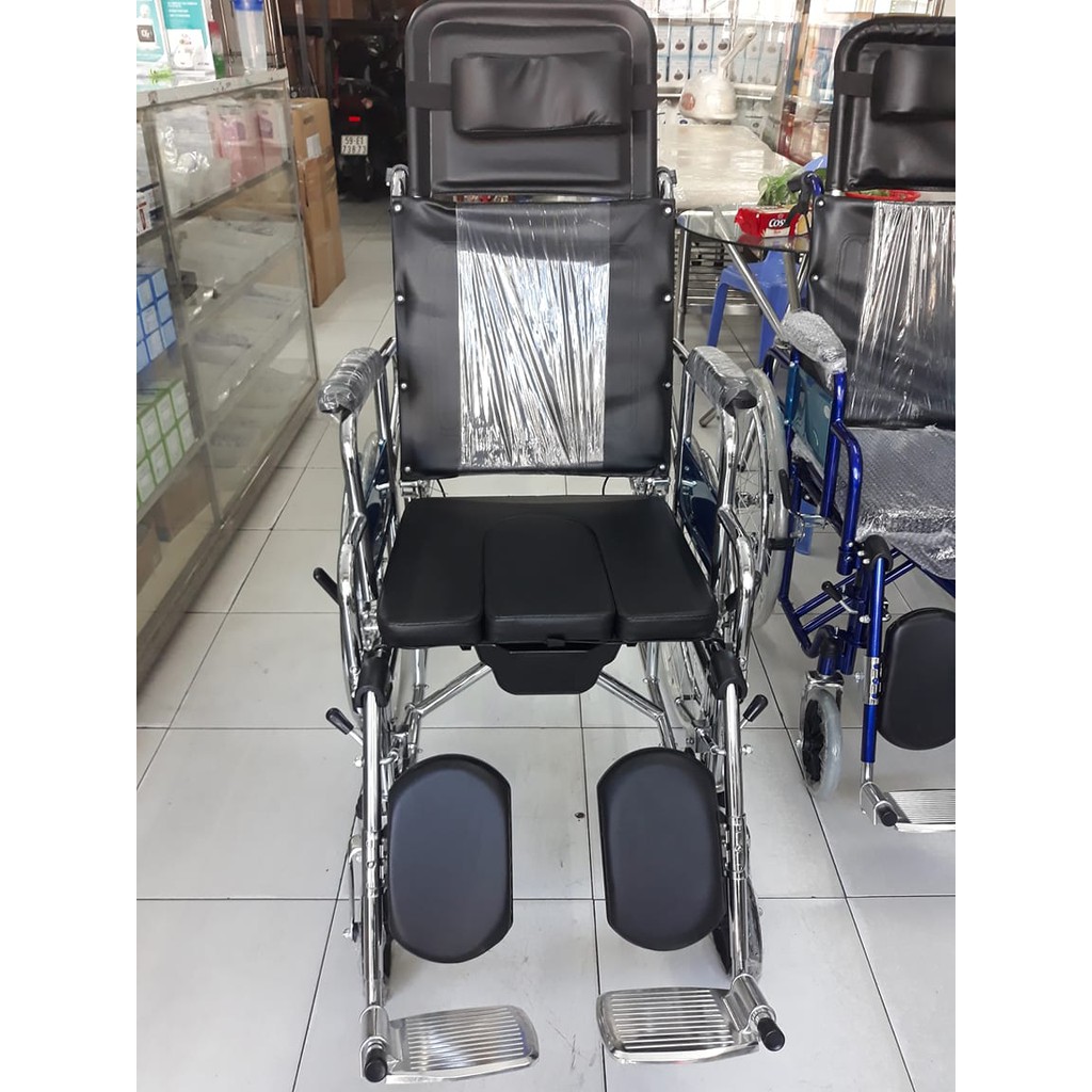 Xe lăn đa năng có bô vệ sinh ngả lưng LUCASS