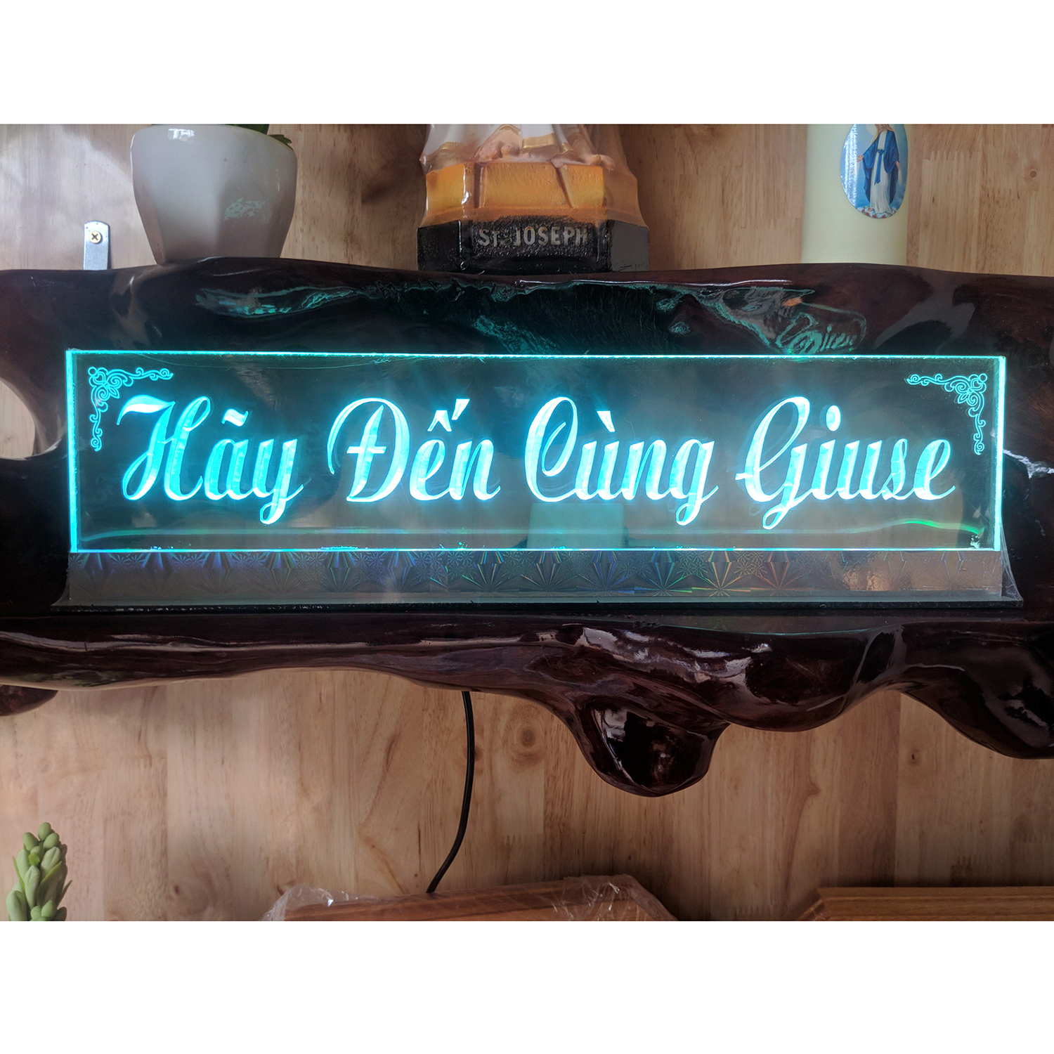 Mica Led 7 Màu Chữ Hãy Đến 40cm