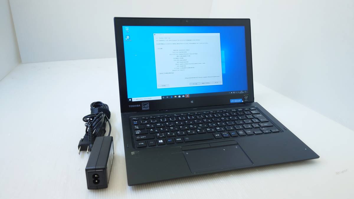 Máy tính laptop toshiba dynabook r82 màn 12.5 '' core m-5y10c / 4gb/ 128gb cảm ứng.