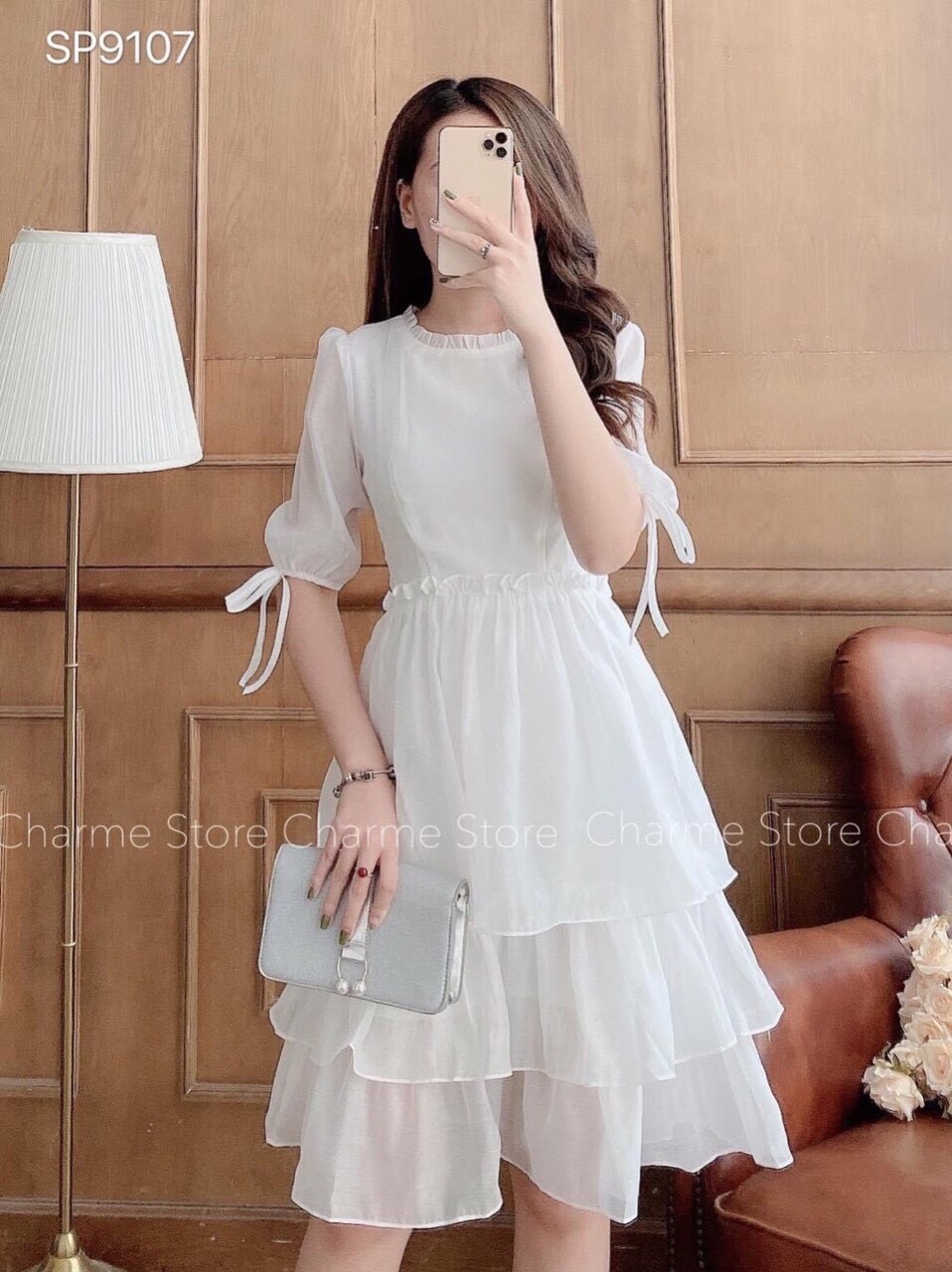 Đầm xòe ba tầng tay lỡ đính nơ cổ tròn xinh xắn