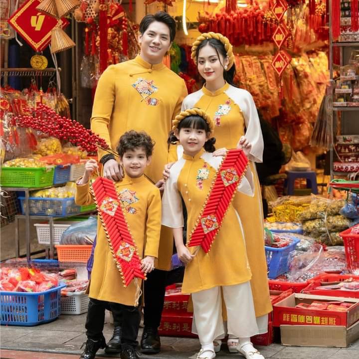 Áo dài cách tân gia đình Cát Tường màu vàng chất tuyết mưa - T06