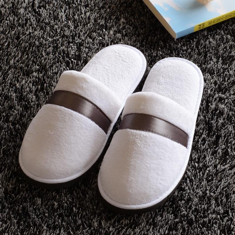 Dép đi trong nhà lót lông - Đế xốp chống trơn trượt – sục đi trong nhà mùa đông– Freesize thích hợp cho cả nam và nữ - Dep di trong nha lot long - De xop chong tron truot – suc di trong nha mua dong– Freesize thich hop cho ca nam va nu
