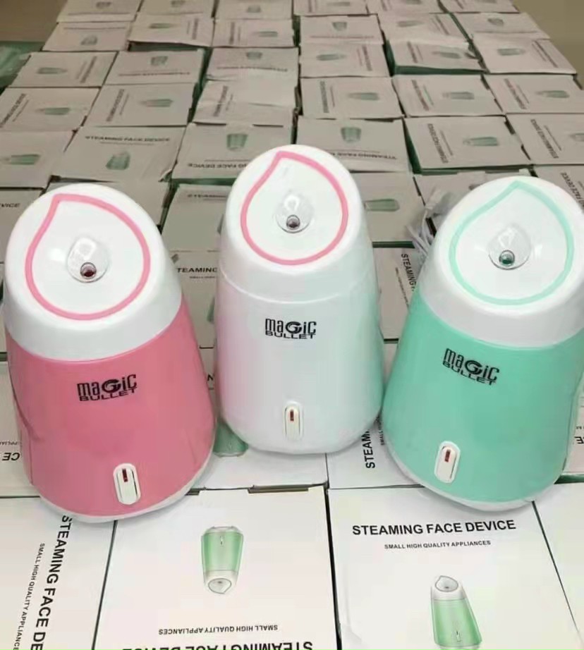 Máy xông hơi da mặt mini hiệu magic.