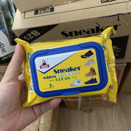 Khăn giấy lau giày Sneaker siêu sạch, không hóa chất làm hại vải - Giấy ướt lau giày đa năng, tiện lợi (bịch 30 tờ) - Fancy Home