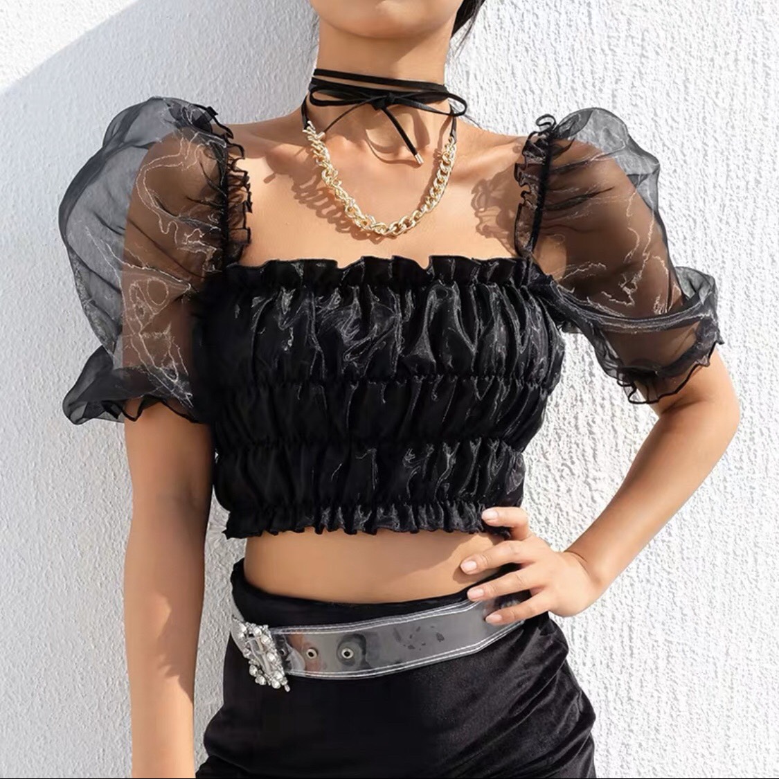 Áo croptop phối voan kiếng xinh xinh