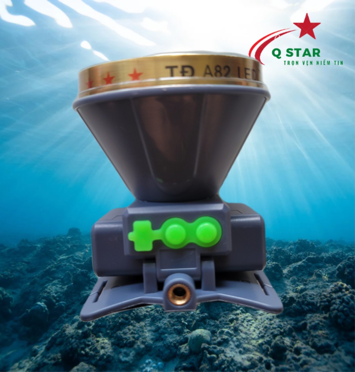 Đèn Pin Đội Đầu Lặn Biển Và Hồ Độ Sâu 30m A82 Pin Dùng Trên 10 Tiếng Chóa 8,2cm Xa Và Sáng