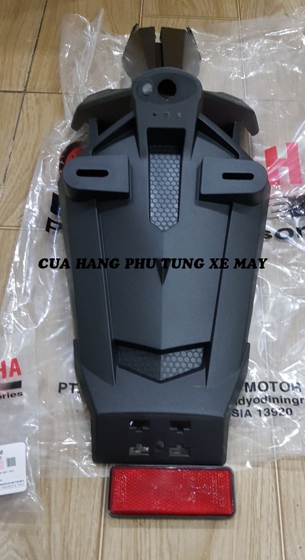 Dè sau chắn bùn gắn xe Exciter 150 kiểu mã lai