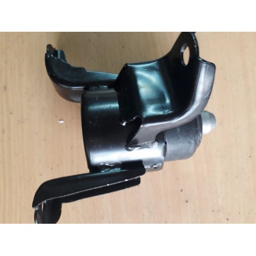 Chân máy dầu Ford Escape 2.3