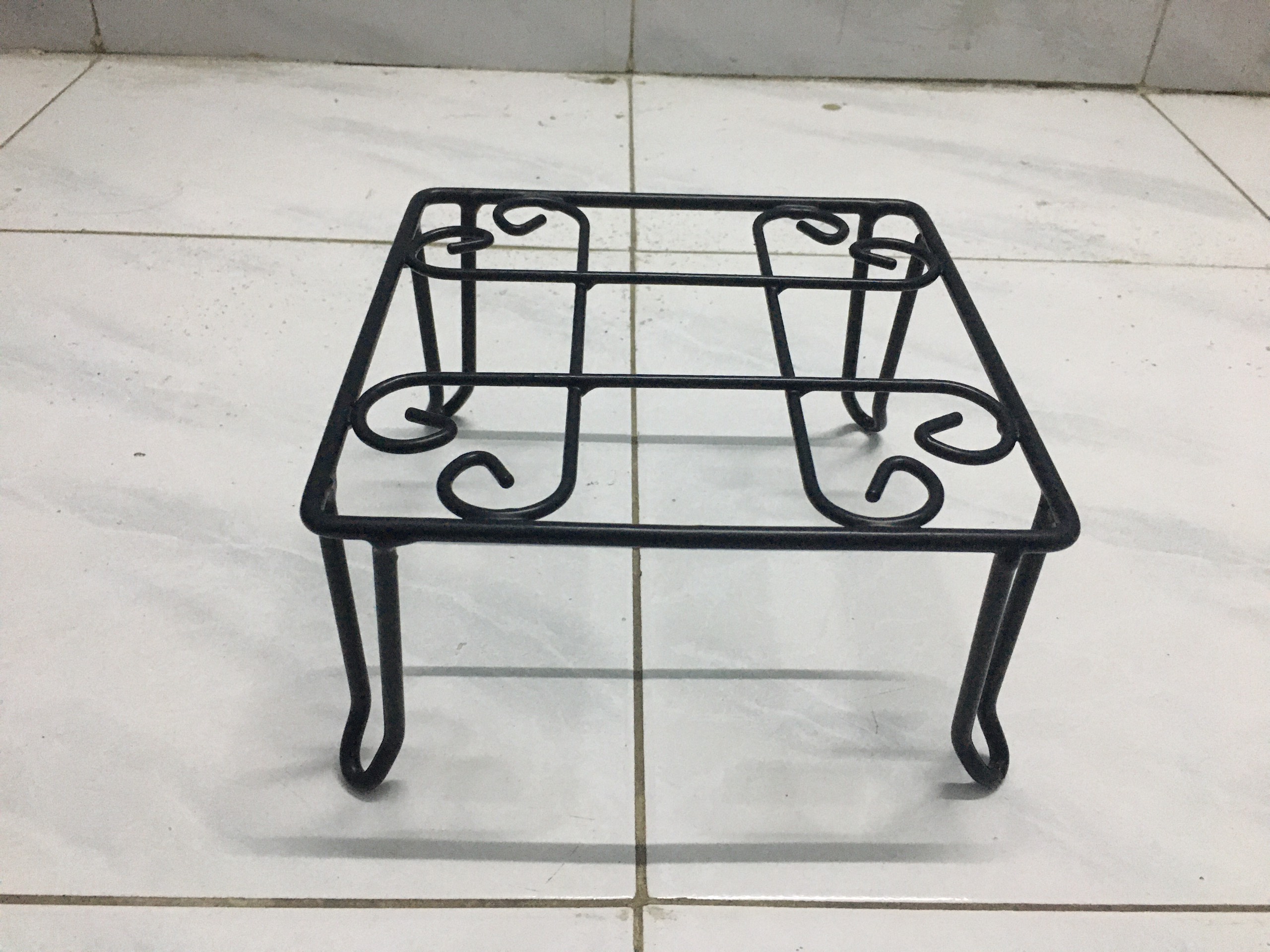 Bộ 5 Kệ sắt vuông bọc nhựa đặt chậu hoa vuông 20cm x cao10cm