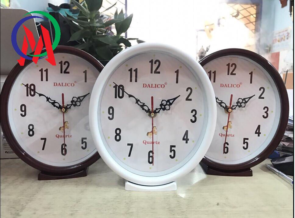 Đồng hồ để bàn Dalico 18x27cm