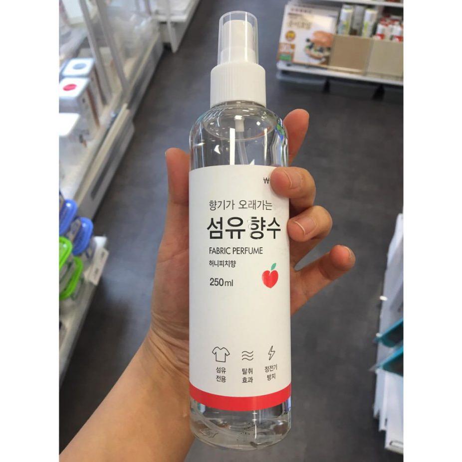 Xịt thơm quần áo lưu hương Hàn Quốc 250ml - Hương đào ngọt ngào