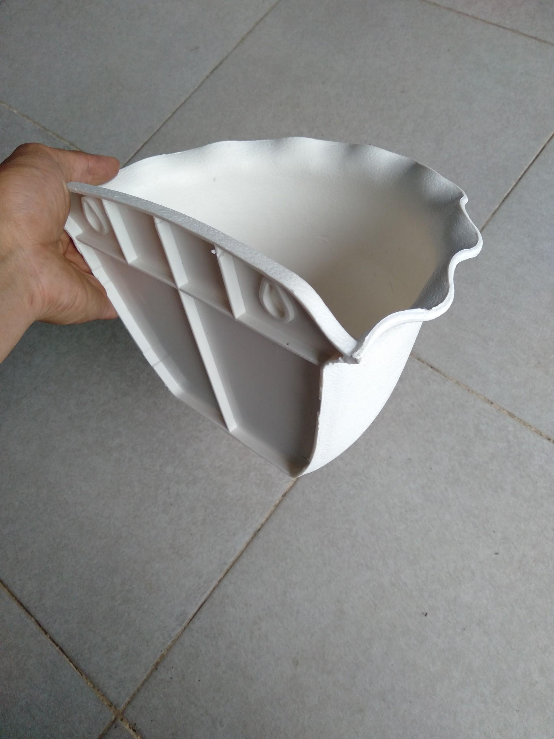 Set 20 Chậu Ốp Tường Bán Nguyệt Trồng Hoa