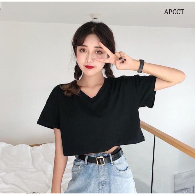 Áo crotop côc tay cổ tim From rộng cá tính 2 Màu đen, trắng