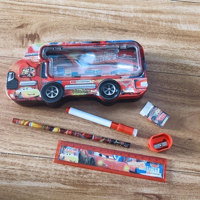 Hộp Đựng bút viết + Bộ dụng cụ học tập Kiểu Dáng Chiếc Xe Hơi, họa tiết Nhân vật Hoạt hình xinh xắn cho học sinh Tiểu học