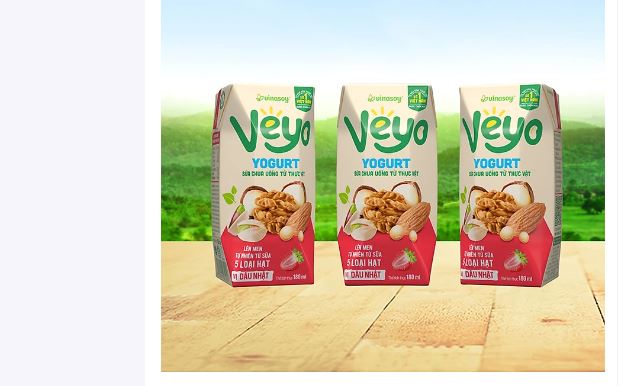 Thùng Sữa chua uống từ thực vật Veyo Yogurt  180ml x 30 Hộp - Vị Dâu Tây