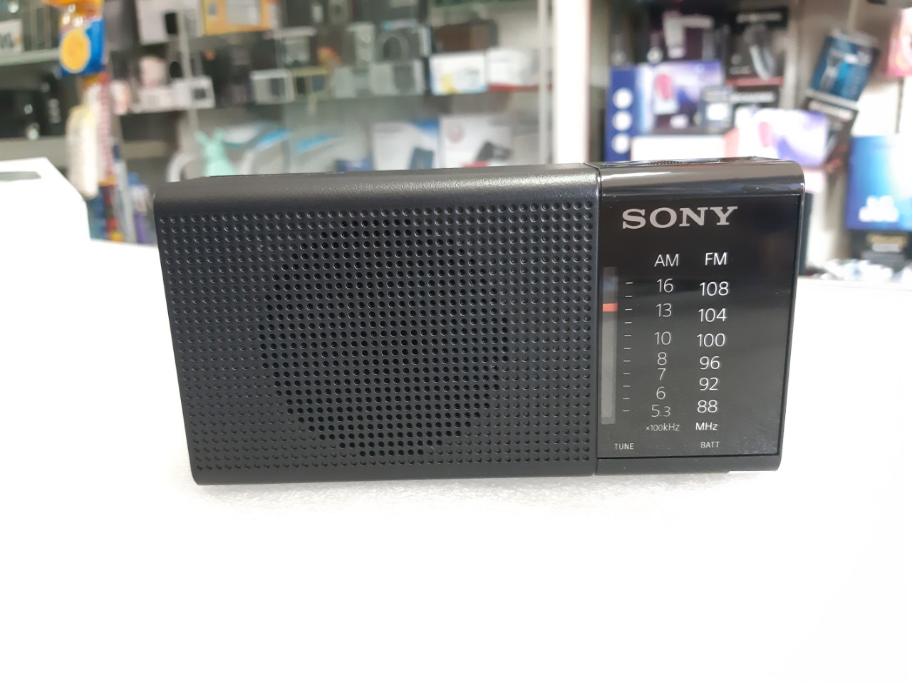 Đài Radio SONY ICF - P36 Hàng chính hãng chuyên nghe đài AM/FM 